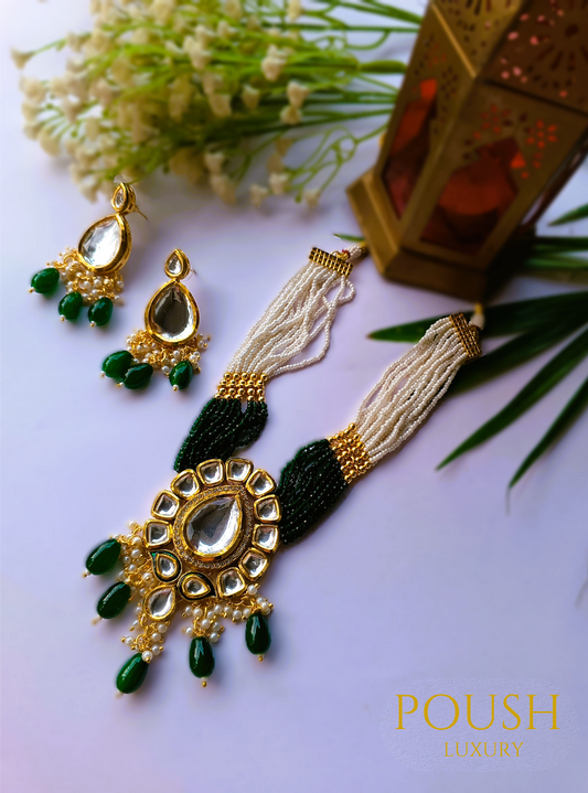 POUSH LUXURY Kundan Droplet Green Choker